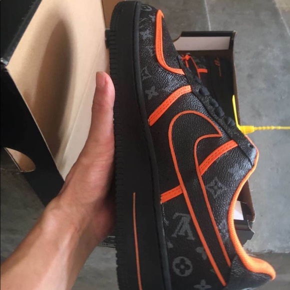 Air Force 1 - Picture 5 of 6